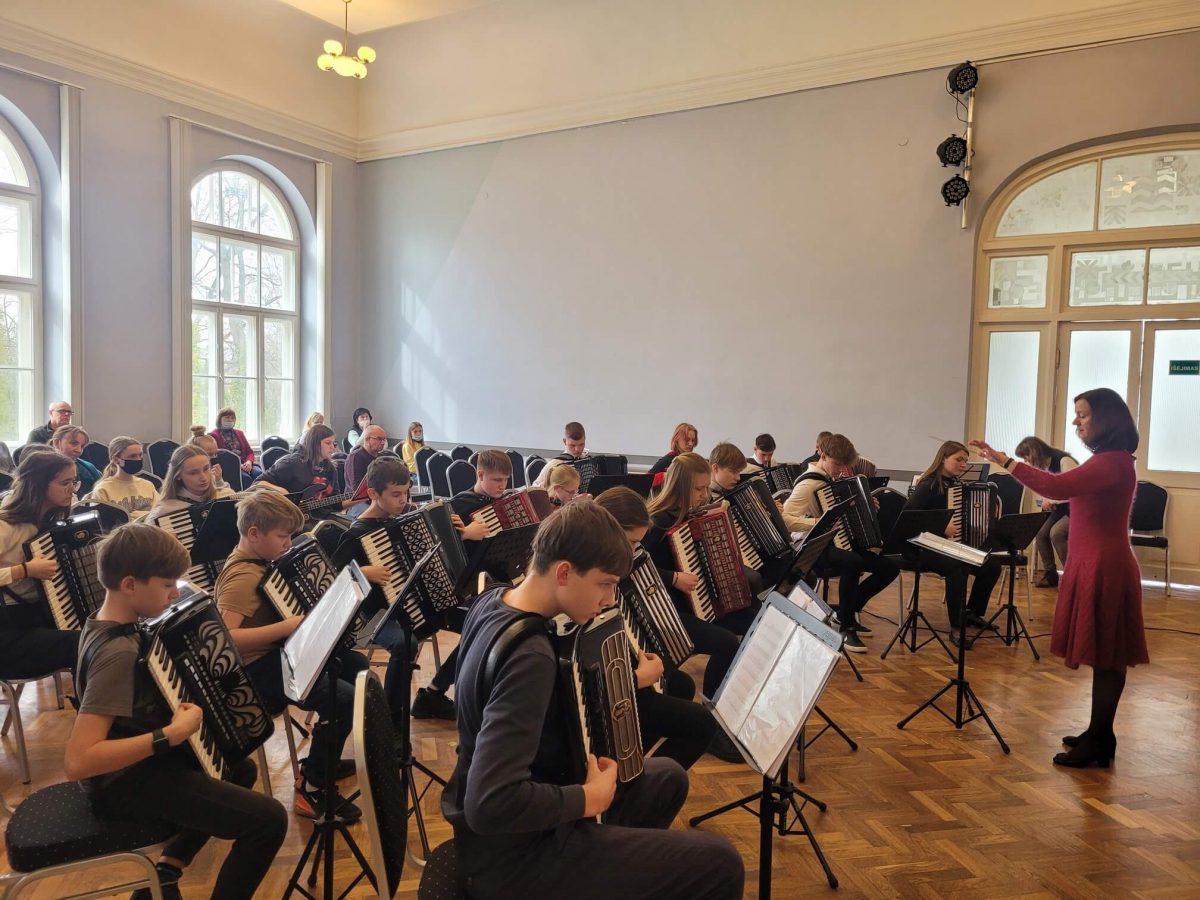 Seminaras „Ansamblinio muzikavimo svarba jaunojo akordeonisto ugdyme“